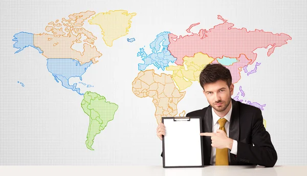 Uomo d'affari con sfondo mappa del mondo colorato — Foto Stock