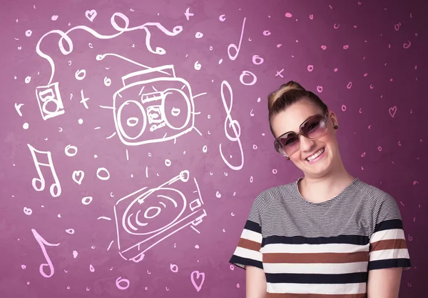 Mujer divertida feliz con tonos e iconos de medios dibujados a mano — Foto de Stock