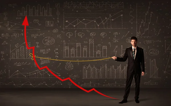 줄로 빨간 화살을 똑바로 당기는 사업가 — 스톡 사진