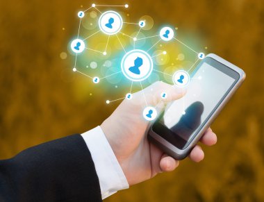 Smartphone, sosyal ağ kavramı işaret parmak