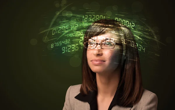 Mujer de negocios mirando cálculos de números de alta tecnología — Foto de Stock
