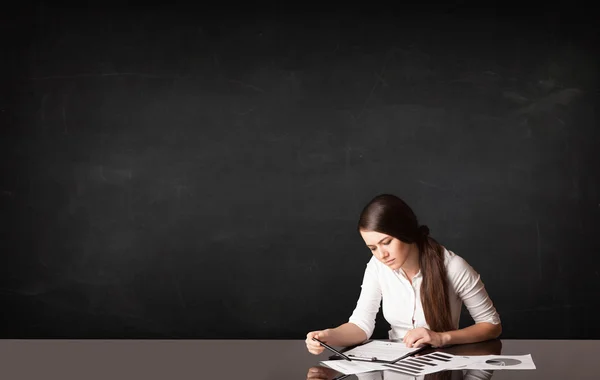 Businesswoman with black background — Stock Photo, Image