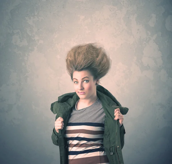 Estilo de pelo extremo retrato de mujer joven —  Fotos de Stock