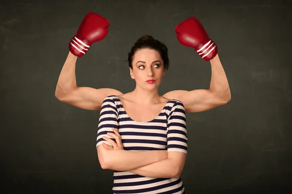 Braços boxeadores fortes e musculados — Fotografia de Stock