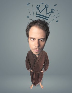 Taçlı koca kafalı.