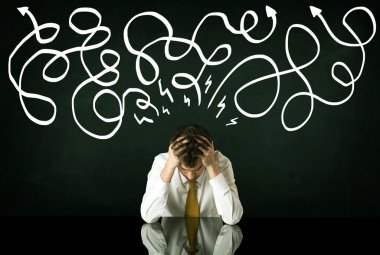 Depresyondaki işadamı çizgili çizgiler altında oturuyor