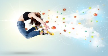 güzel kadın renkli taşlar ve kristaller ile b atlama