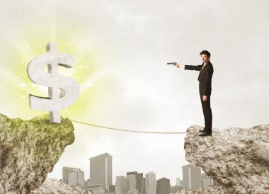 Bir dolar işareti ile rock dağda işadamı