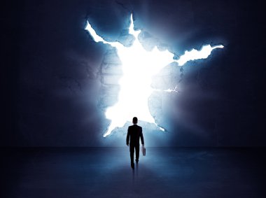 hava boşluğu ayakta işadamı