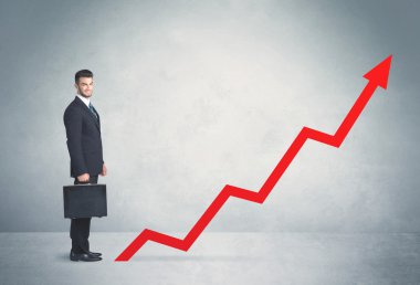 Kırmızı grafik oku tırmanma