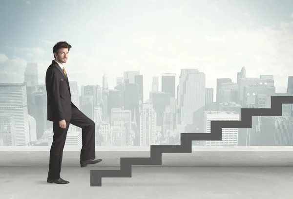 Persona de negocios frente a una escalera — Foto de Stock