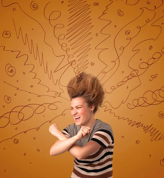 Podekscytowana młoda kobieta z ekstremalną fryzurą i ręcznie rysowane linie — Zdjęcie stockowe