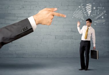 Profesyonel olmayan satıcı ateş olmak