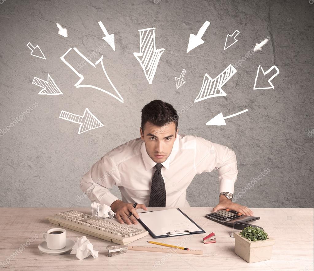 сотруднику занимавшимся данным