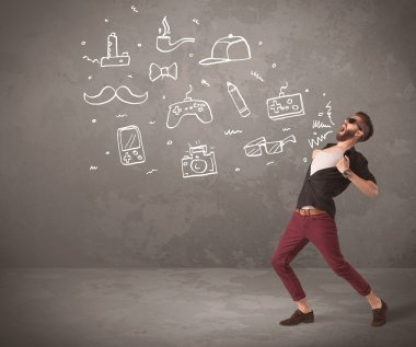 Komik hippi adam çizilmiş şeyler bağırıyor.