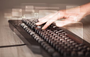 Yüksek teknolojili tuşlarla klavyeye dokunmak