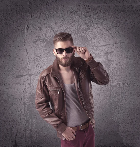 Stylish male with beard and sunglasses — Stock Photo, Image