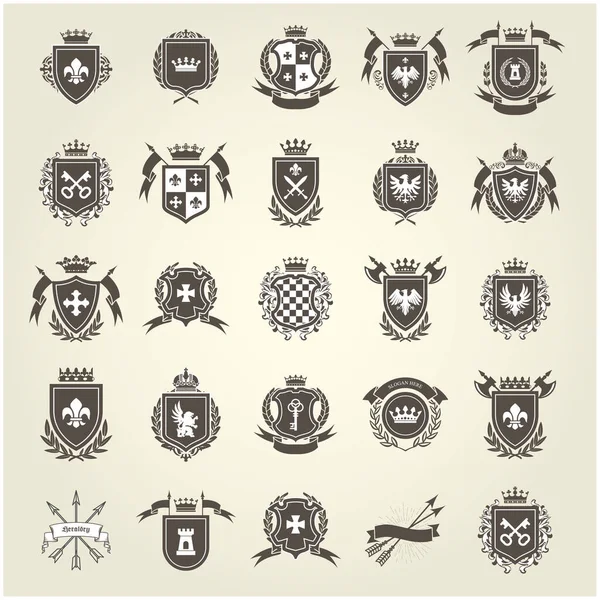 Armoiries Royales Médiévales Emblèmes Chevaliers Emblème Héraldique Blason Vecteur — Image vectorielle