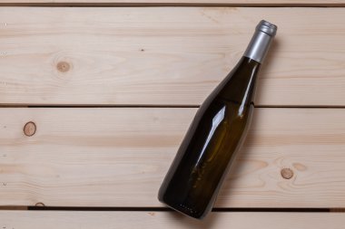 Beyaz ışık ahşap şarap