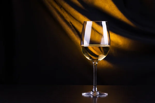 White wine glass — Stock Photo, Image