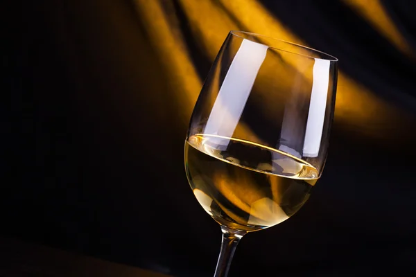 White wine glass — Stock Photo, Image