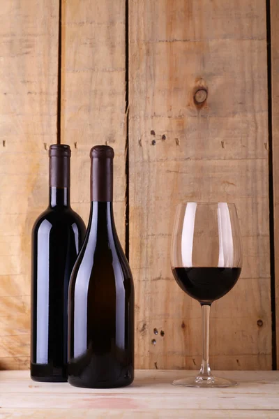 Wine on wood — Stock Photo, Image