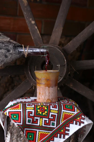 Traditionele fles wijn — Stockfoto