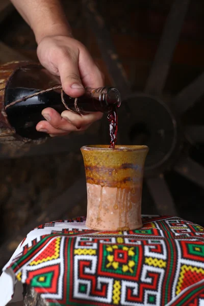 Tradycyjne wino leje — Zdjęcie stockowe