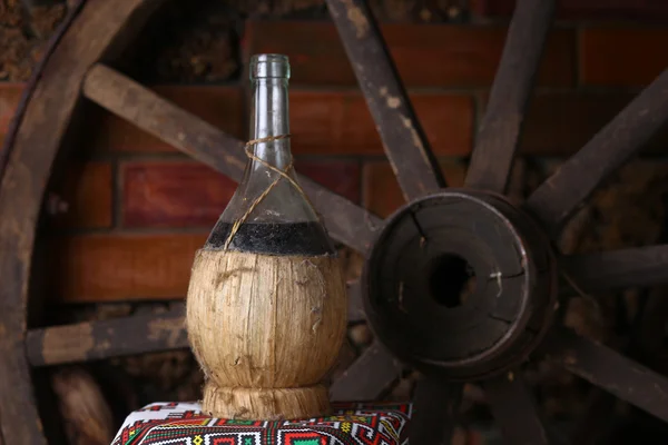 Bottiglia di vino tradizionale — Foto Stock