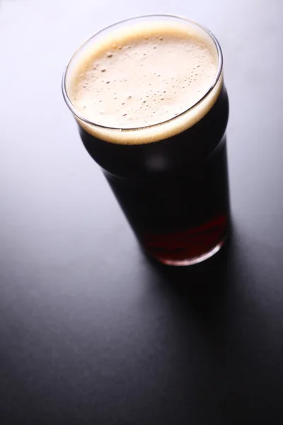 Pint glass of beer — Stock Photo, Image