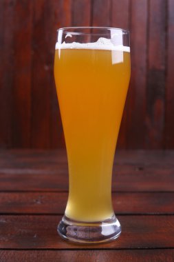 bardak buğday bira
