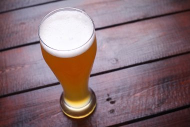 bardak buğday bira