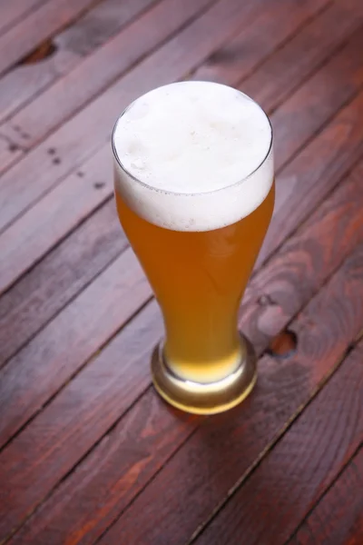 Стакан пшеничного пива — стоковое фото