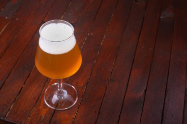 Ahşap buğday birası