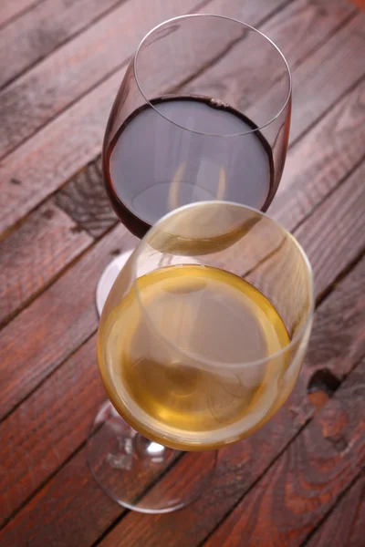 Wine on wood — Stock Photo, Image