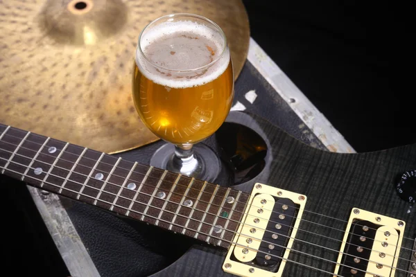 Beer and music equipment — Stock Photo, Image