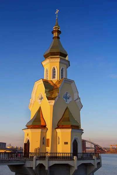 Igreja na água — Fotografia de Stock