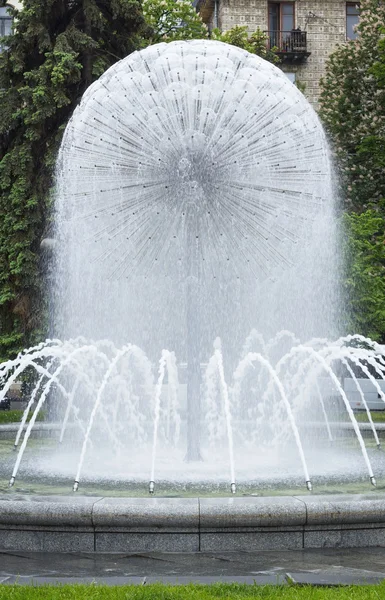 Fontein op Maydan Nezalezjnosti — Stockfoto