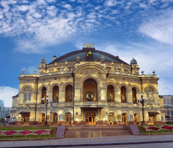 Teatr Opery i baletu — Zdjęcie stockowe