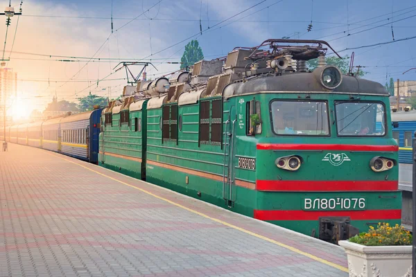 Old ukrainian passenger train — Stock Photo, Image