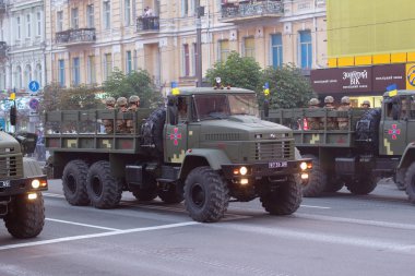 Geçit töreni tekrarı