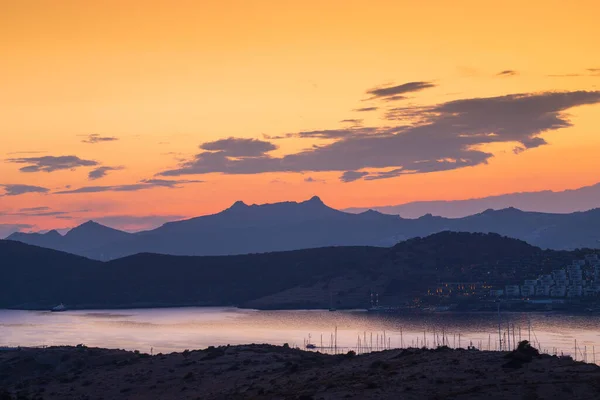 Paisaje Urbano Bodrum Atardecer Con Vistas Las Colinas Turquía — Foto de Stock