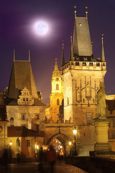 Lune sur le pont de Carl — Photo