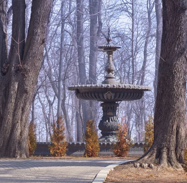 Mariinsky Park in Kiev — Stockfoto