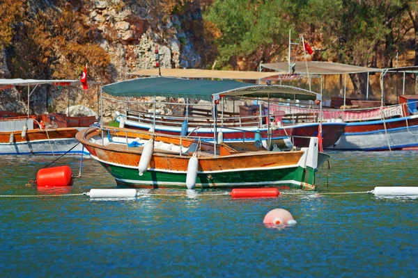 Turkse toeristische boot — Stockfoto