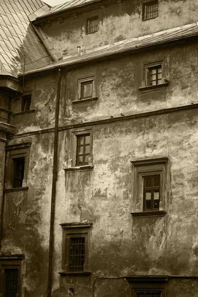 Ancien bâtiment inhabituel — Photo