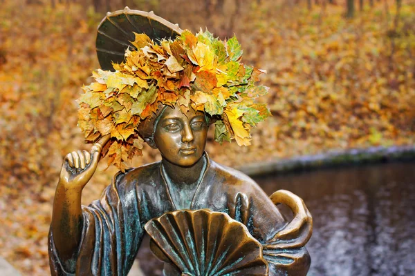 Escultura de senhora chinesa — Fotografia de Stock