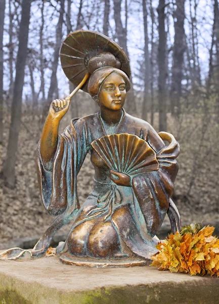 Escultura de senhora chinesa — Fotografia de Stock