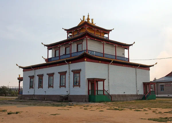 Stile tibetano Mahayana Buddista Tempio Datsan nella città siberiana di Ivolginsk vicino Ulan Ude, Russia — Foto Stock