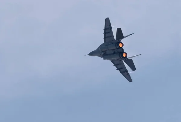 モスクワロシアZhukosky飛行場31 8月2019 国際航空宇宙サロンのエアロビクスMig 29飛行実証Maks 2019 — ストック写真